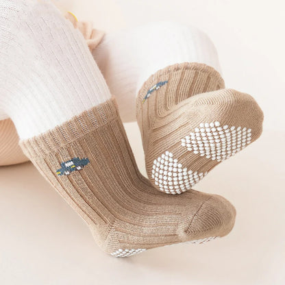 Lot de 3 paires de chaussettes antidérapantes pour bébé quatre saisons – Jolies chaussettes de sol en coton de couleur unie (0-8 ans)