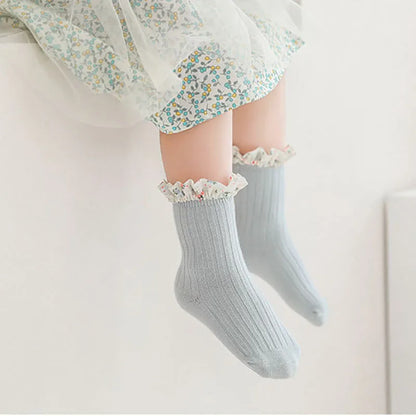 3er-Pack New Flare Babysocken für Mädchen – Chiffon-Socken mit Blumenmuster und Prinzessinnenspitze (0–5 Jahre)