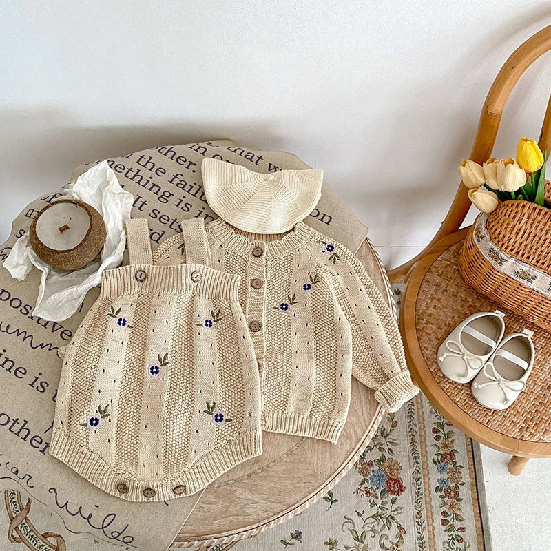 Ensemble de vêtements pour bébé fille avec broderie florale, pull en tricot beige et body