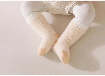 Nouvelles chaussettes épaisses d'hiver pour bébé – Chaussettes tube à rayures colorées pour tout-petits