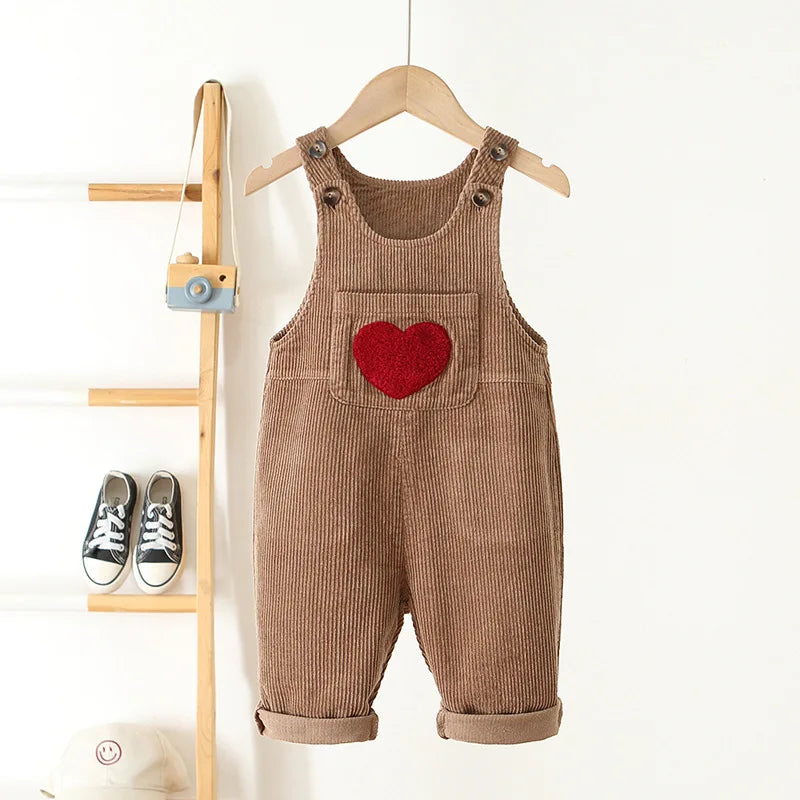 1-4Y Frühling Kinder Baby Kleidung Herz Stickerei Baby Jungen Mädchen Bib Hosen Solide Overalls Cord Casual Strumpf Outwear