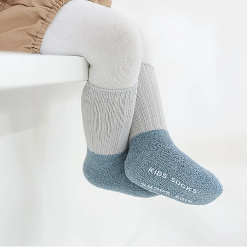 Chaussettes d'hiver pour bébé – Chaussettes douces, antidérapantes et chaudes pour nouveau-nés