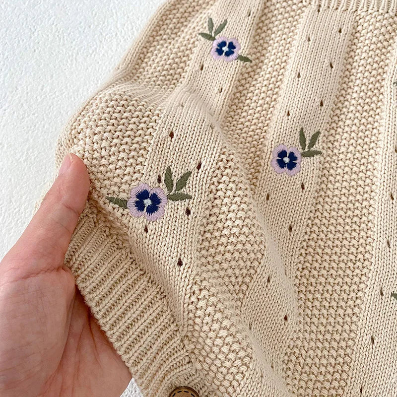 Ensemble de vêtements pour bébé fille avec broderie florale, pull en tricot beige et body